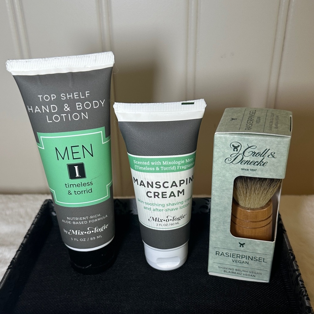 Mixologie Men's Grooming Moisturizer Set - Black and White